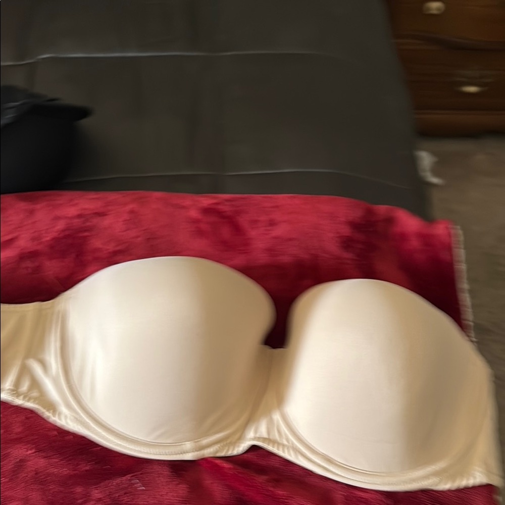 Elegant Cream Strapless Bra